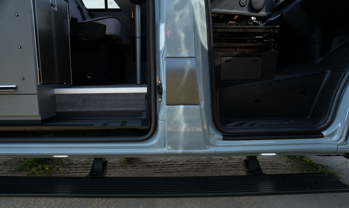 V-BOARD automatisk Power Step System lang 1800 mm højre Mercedes Sprinter (sliding door)
